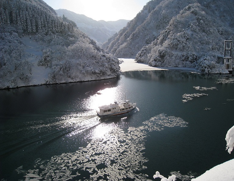 【冬遊北陸】合掌村．兼六園．新穗高纜車．庄川峽．長良川列車．馬籠宿 5天